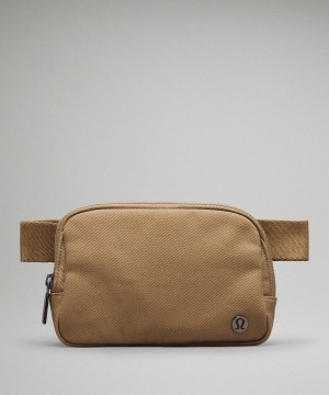 Borse Crossbody Bag Lululemon Everywhere 1L Beige | IT_LuLu80240