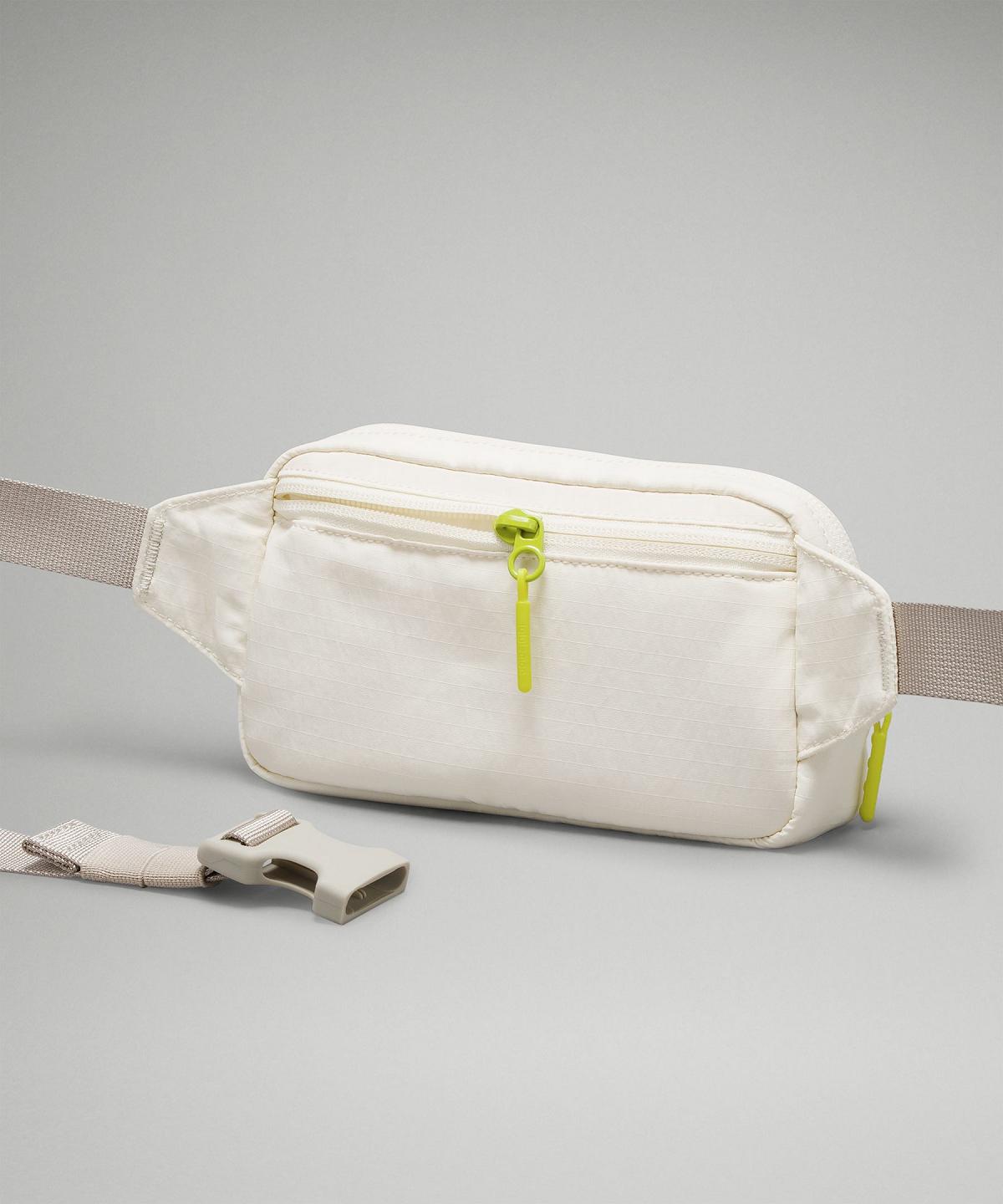 Borse Crossbody Bag Lululemon Everywhere Mini Gialle Bianche | IT_LuLu33695