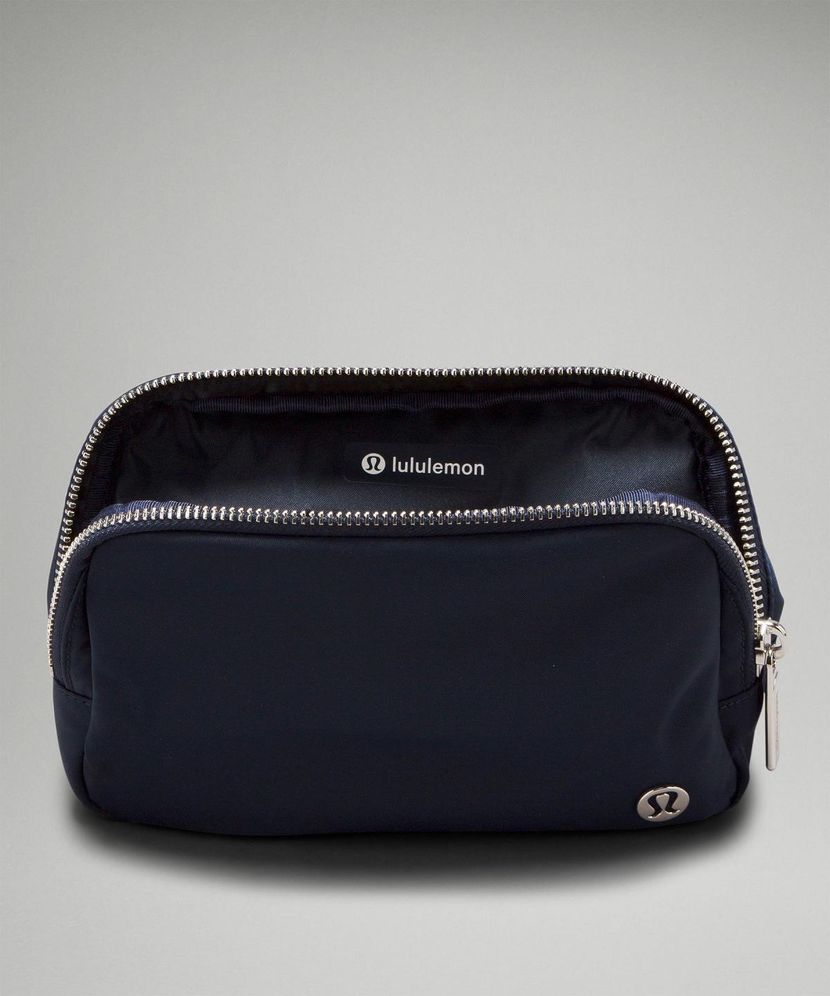 Borse Crossbody Bag Lululemon Everywhere 1L Blu Marino | IT_LuLu78987