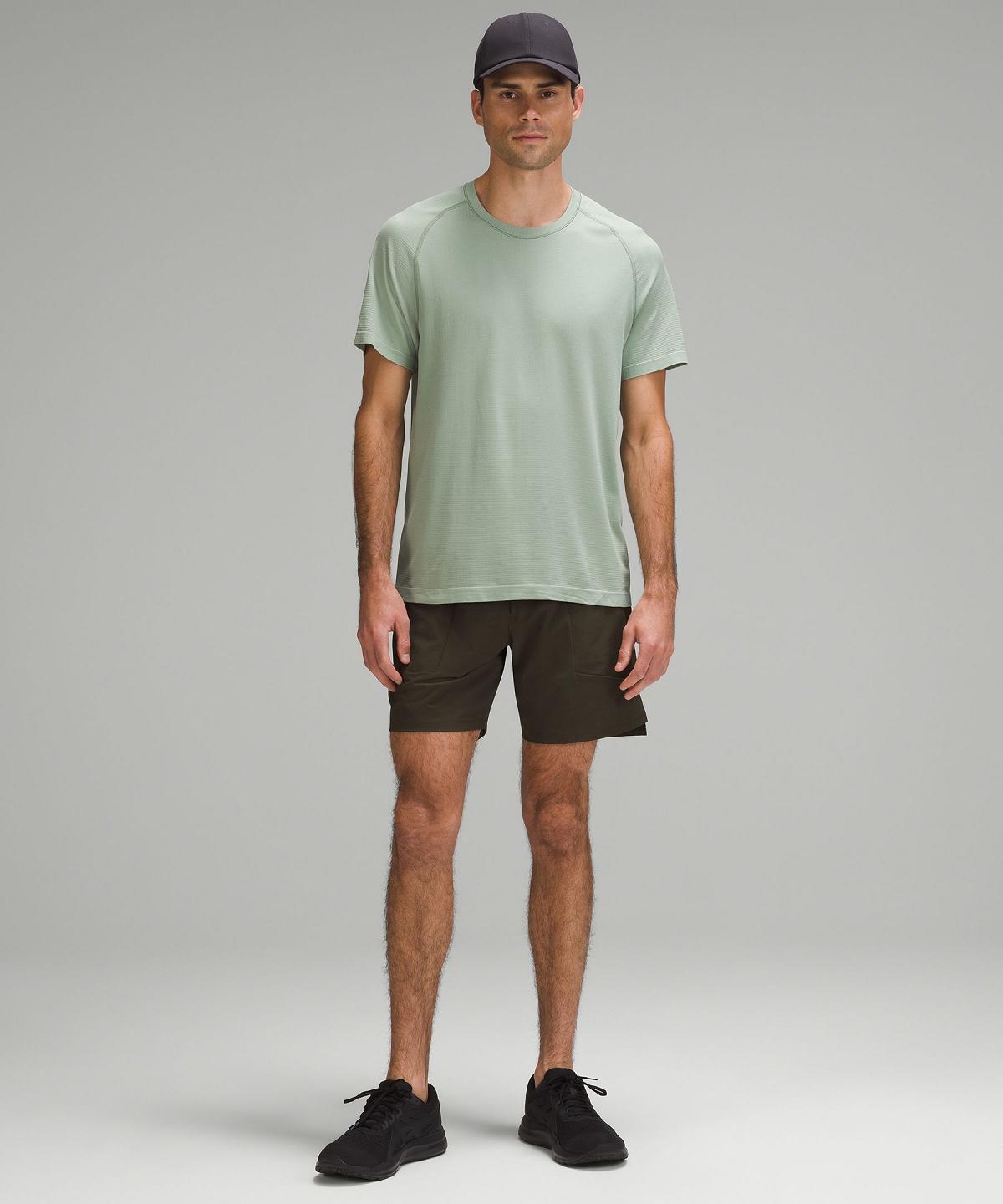 Pantaloncini Uomo Lululemon License to Train Linerless 7" Verde Oliva Scuro | IT_LuLu67379