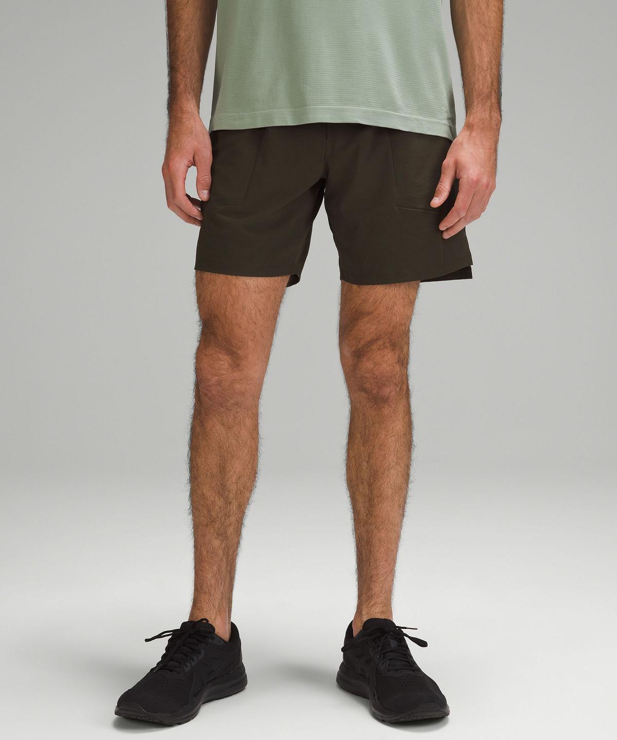 Pantaloncini Uomo Lululemon License to Train Linerless 7" Verde Oliva Scuro | IT_LuLu67379