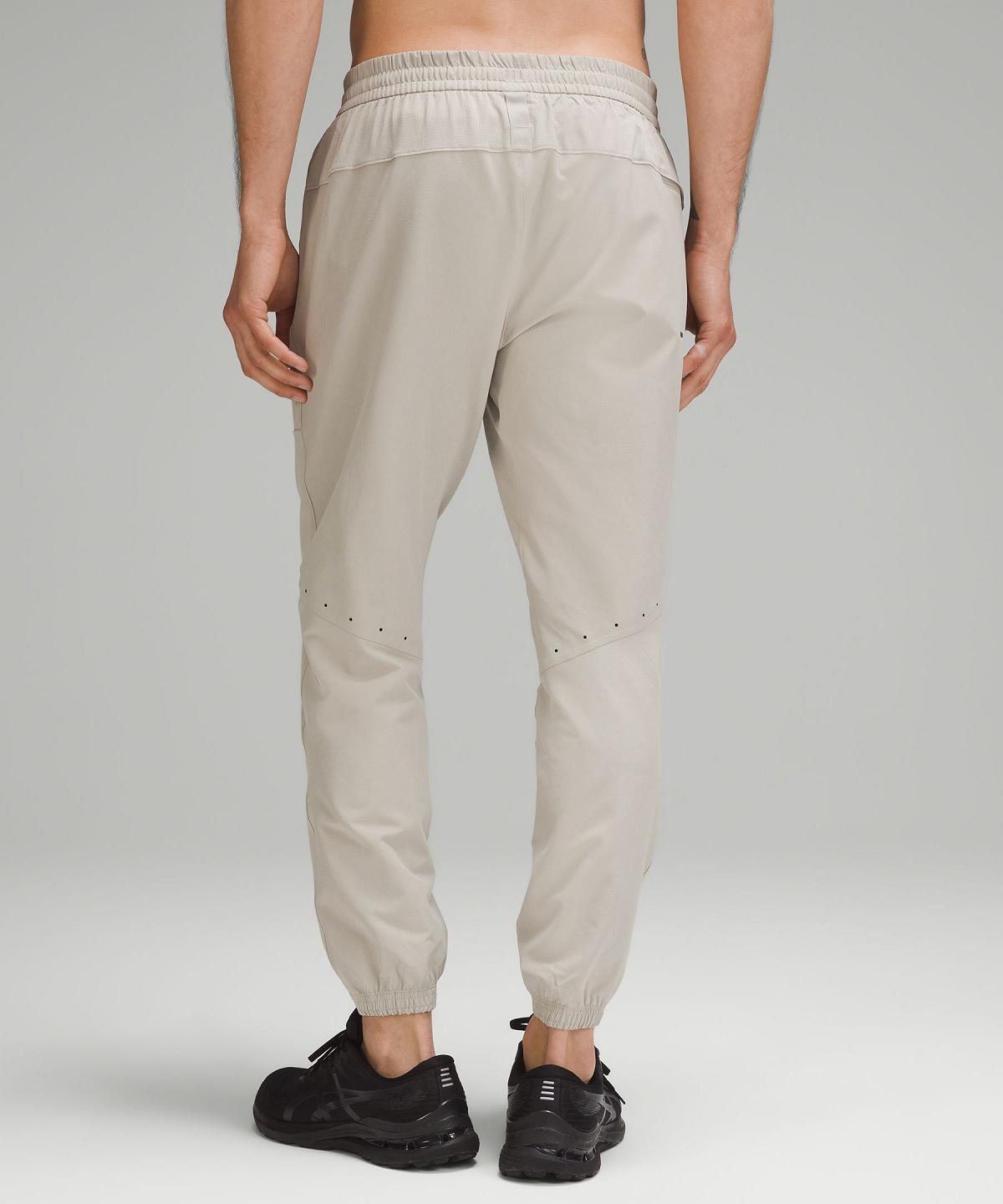 Pantaloni Jogger Uomo Lululemon License to Train Beige | IT_LuLu40724