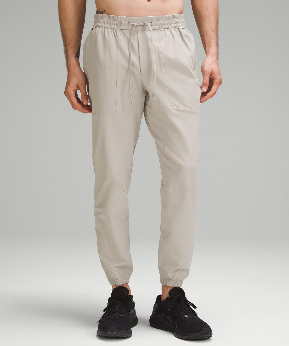 Pantaloni Jogger Uomo Lululemon License to Train Beige | IT_LuLu59303